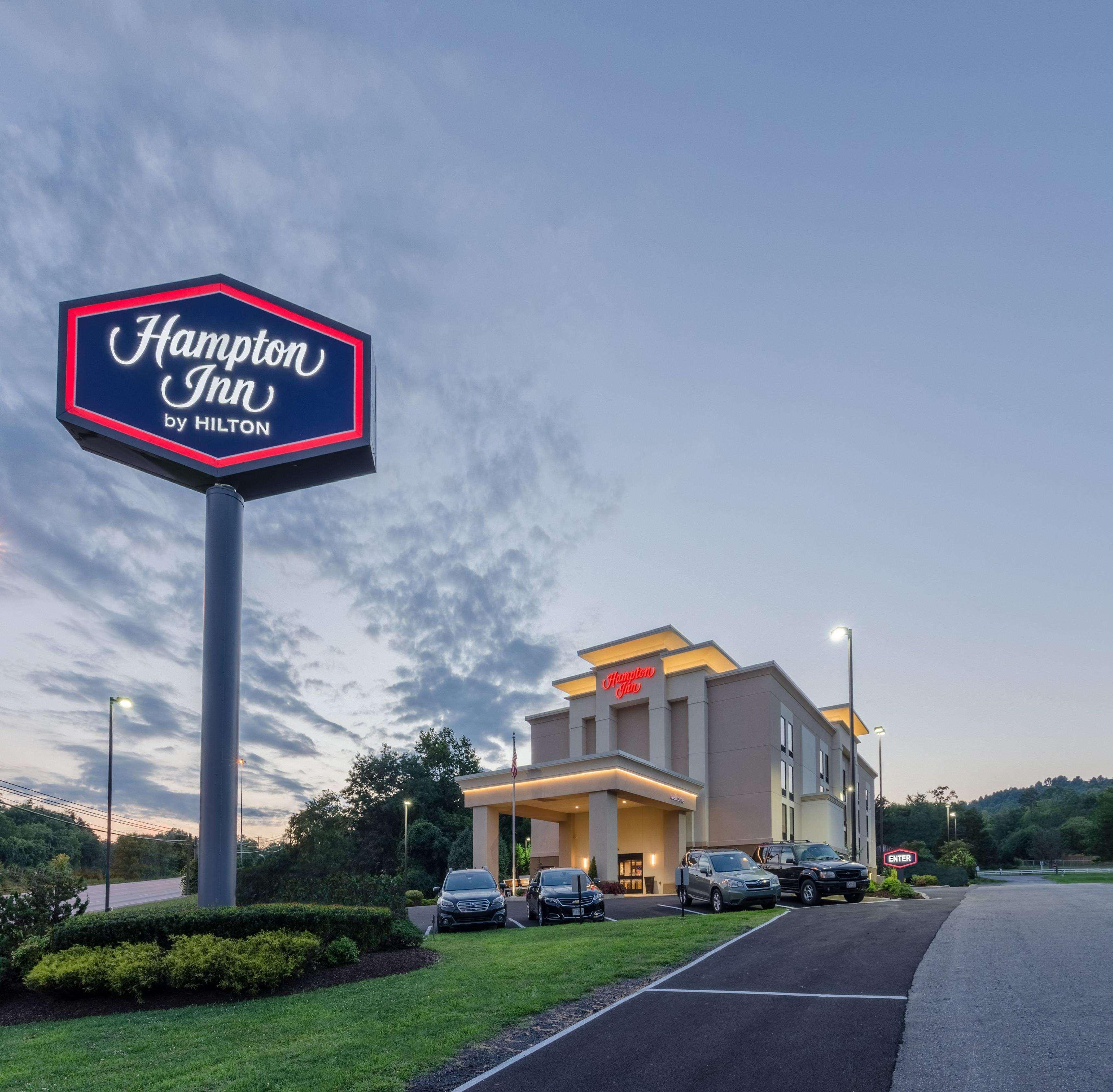 Hampton Inn Covington Va מראה חיצוני תמונה