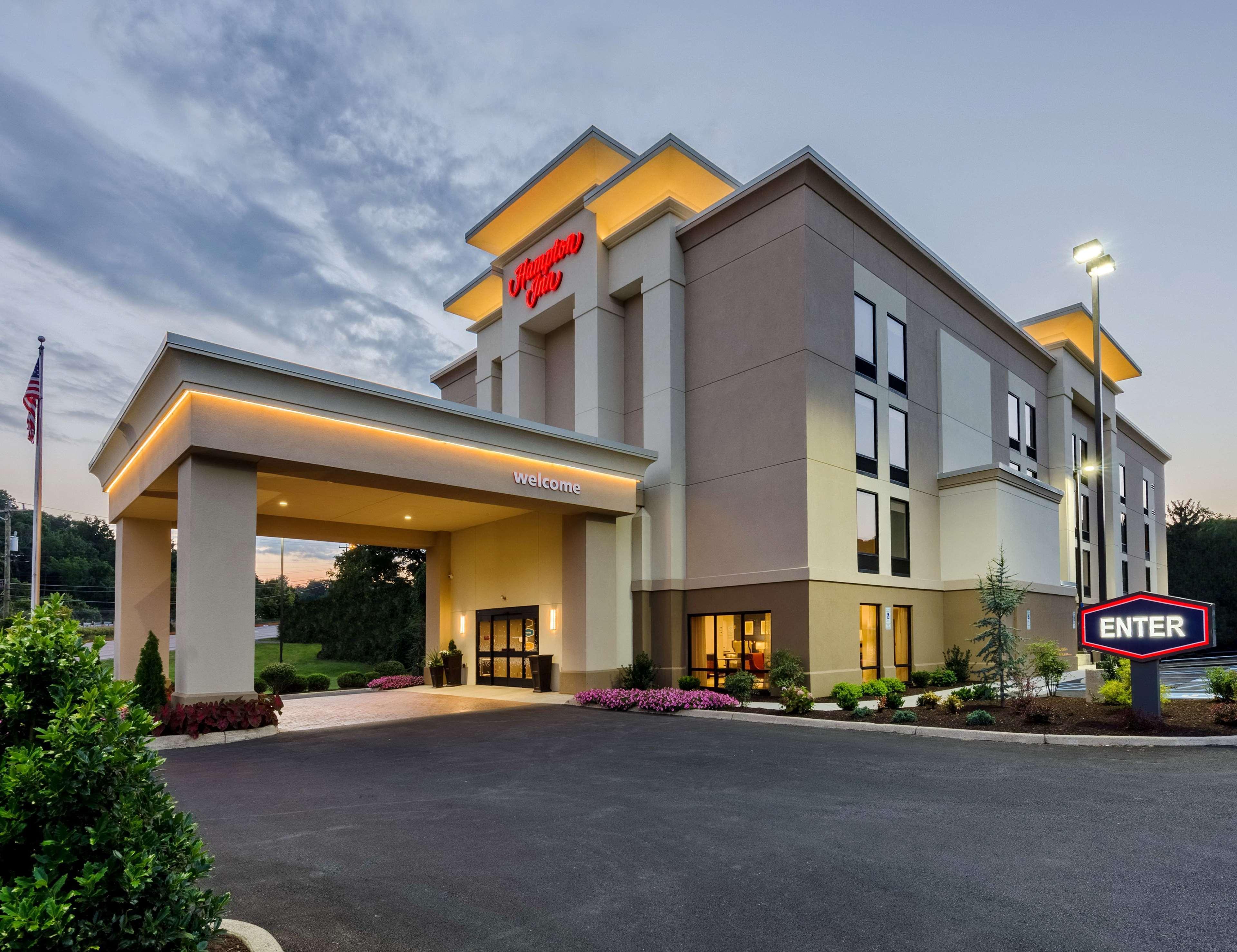 Hampton Inn Covington Va מראה חיצוני תמונה