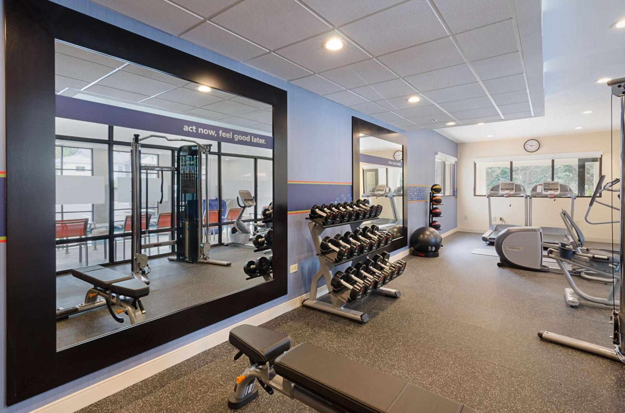 Hampton Inn Covington Va מראה חיצוני תמונה