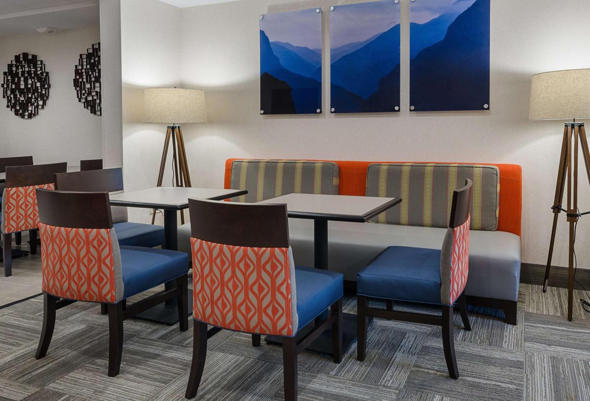 Hampton Inn Covington Va מראה חיצוני תמונה