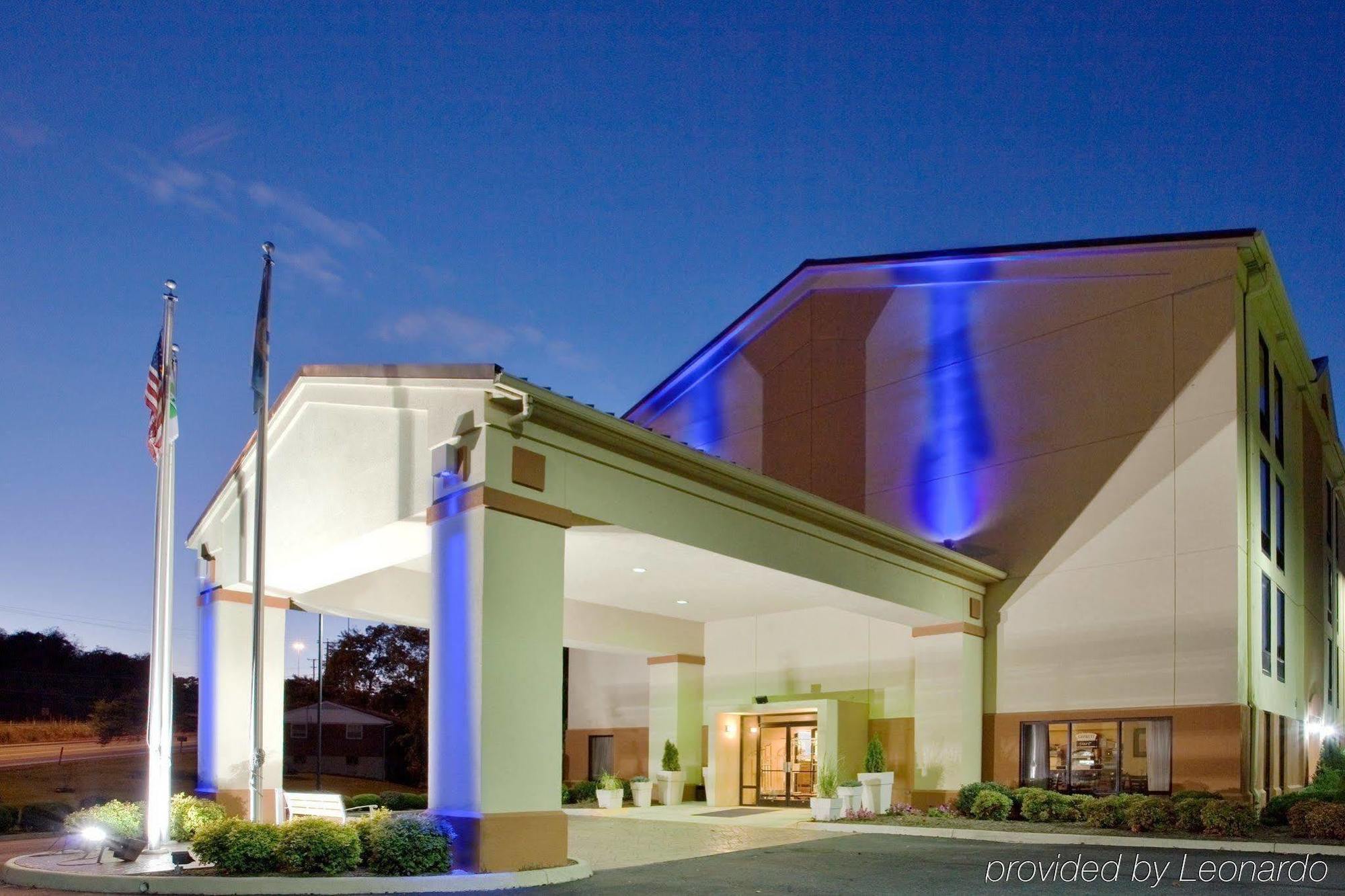 Hampton Inn Covington Va מראה חיצוני תמונה